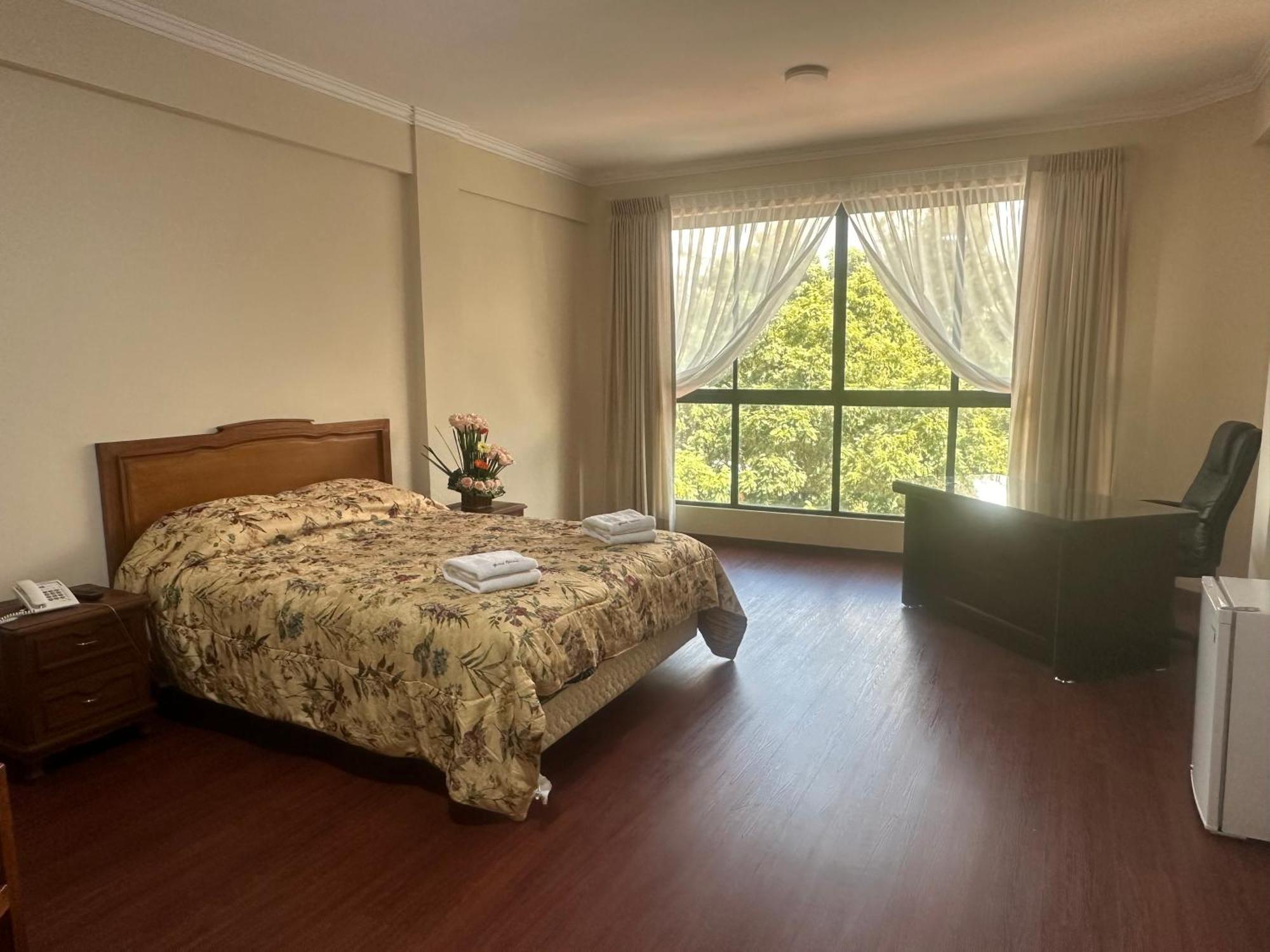 Hotel Oblitas Cochabamba Extérieur photo